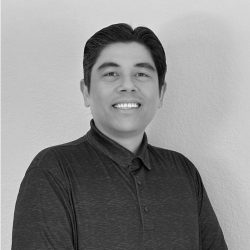 Enrico-Vallejos—IT-Consultant_bw Enrico-Vallejos---IT-Consultant_bw